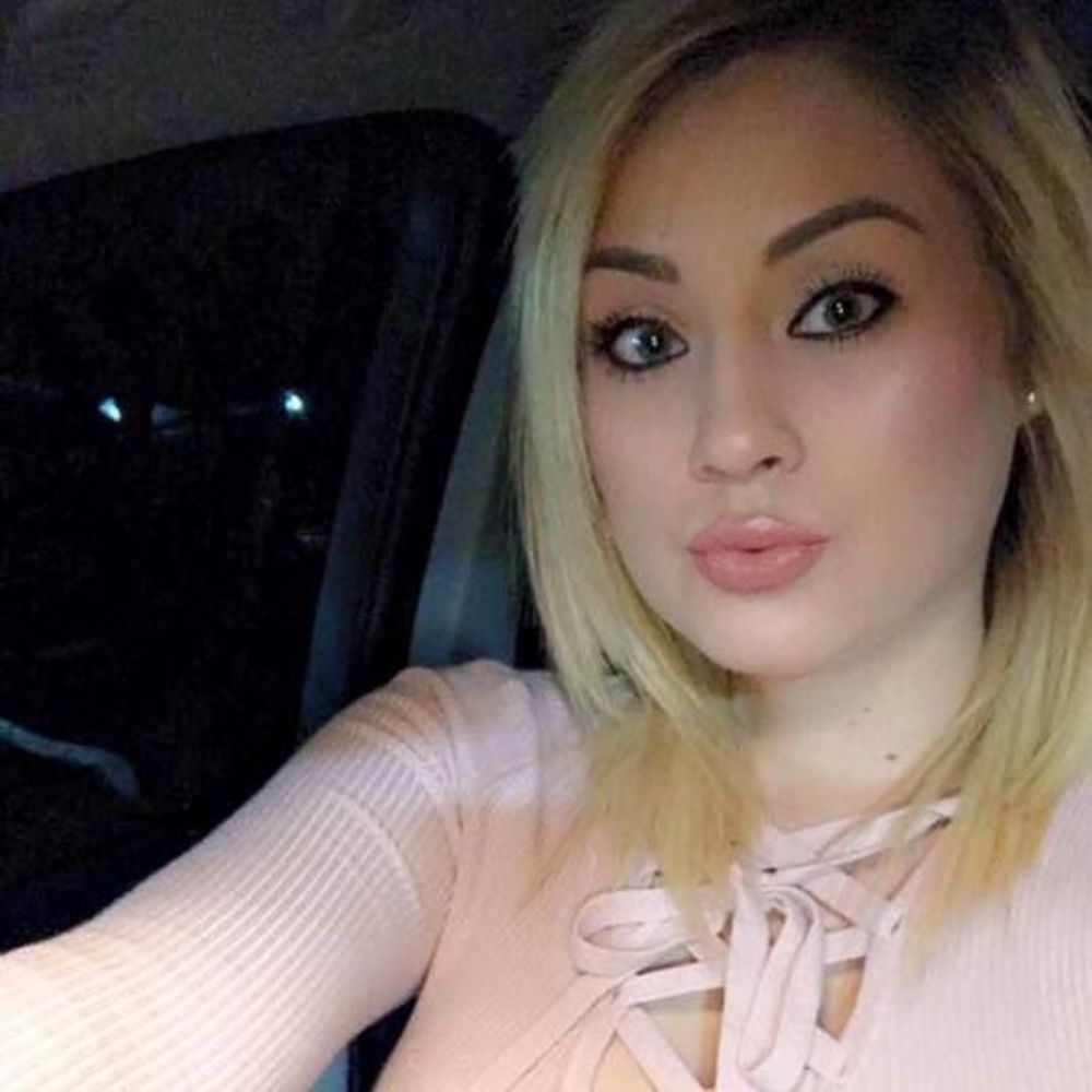 Meet your Posher, Dalila